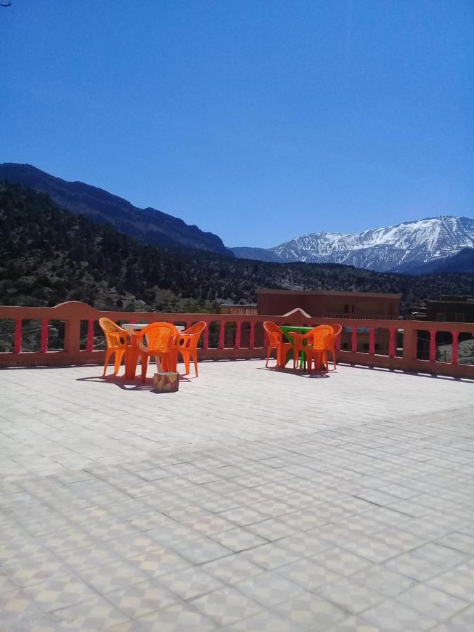 Auberge Restaurant Les Coquelicots Ait Tamlil Dış mekan fotoğraf